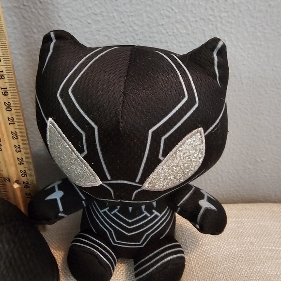 BLACK PANTHER COLLECTABLES! 4 PIECE BUNDLE! - Picture 3 of 10